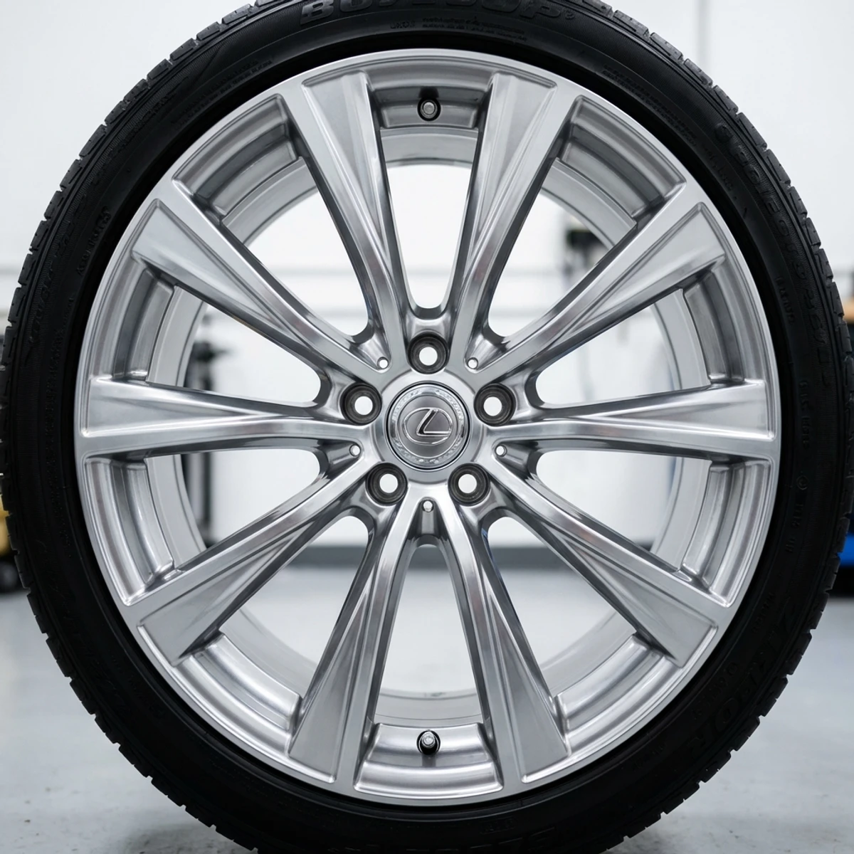 Velg reparatie voor en na - After